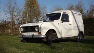 Image 2/44 of Renault R 4 F4 (1982)