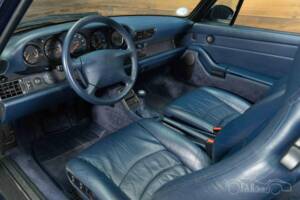 Image 2/19 of Porsche 911 Carrera (1997)