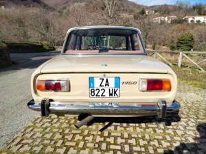 Image 3/5 of Alfa Romeo 1750 Berlina (1970)