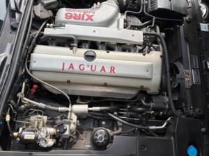 Bild 34/57 von Jaguar XJR 4.0 Supercharged (1997)