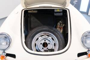 Image 33/42 of Porsche 356 C Carrera 2/2000 GS (1963)