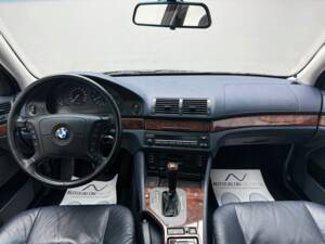 Bild 11/25 von BMW 540i (1998)