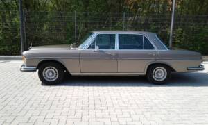Bild 9/30 von Mercedes-Benz 300 SEL 3.5 (1971)