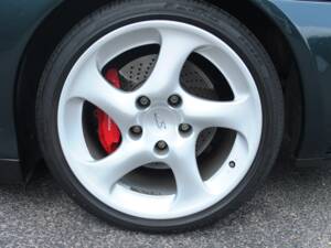 Bild 60/73 von Porsche 911 Carrera 4S (2004)