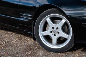 Image 8/50 of Mercedes-Benz SL 350 (2004)