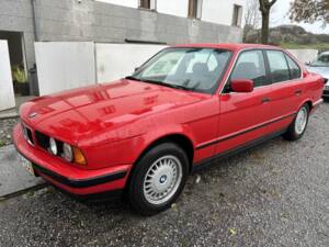 Image 4/8 de BMW 525i (1993)