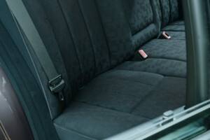 Bild 49/50 von Mercedes-Benz 400 SE (1991)
