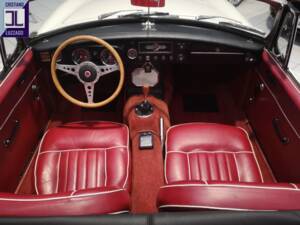 Imagen 20/44 de MG MGB (1963)