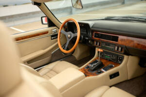 Image 8/37 de Jaguar XJ-S Convertible (1989)