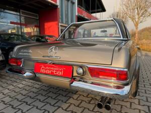 Image 4/30 of Mercedes-Benz 230 SL (1965)