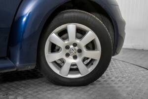 Immagine 40/50 di Volkswagen New Beetle 1.6 (2004)