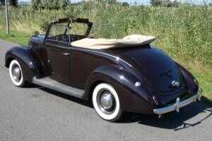 Image 16/52 de Ford V8 (1938)