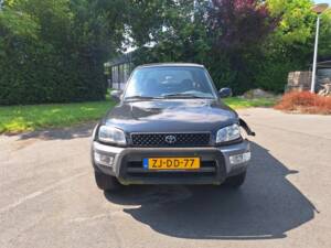 Image 9/13 of Toyota RAV4 (1999)