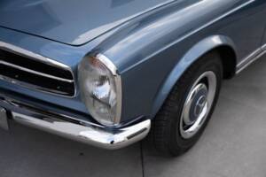 Immagine 27/93 di Mercedes-Benz 230 SL (1965)