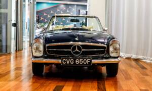 Image 6/31 de Mercedes-Benz 280 SL (1968)