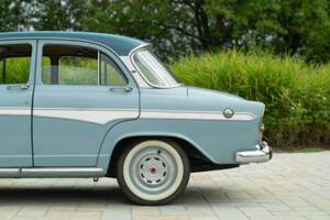 Afbeelding 30/50 van SIMCA Aronde P 60 Monthléry Spéciale (1960)