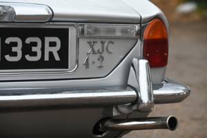 Image 9/26 of Jaguar XJ 6 C 4.2 (1976)
