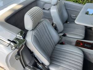 Afbeelding 23/65 van Mercedes-Benz 300 SL (1988)
