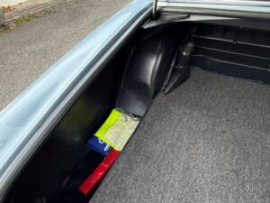 Bild 22/43 von Mercedes-Benz 250 SE (1966)