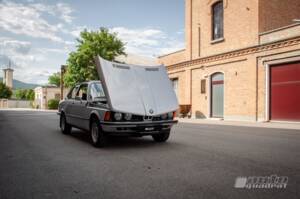 Image 5/22 of BMW 323i (1980)