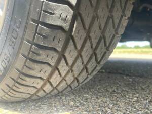Image 22/50 of BMW 325i (1991)