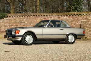 Bild 15/50 von Mercedes-Benz 560 SL (1987)