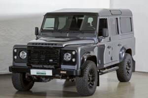 Image 1/20 of Land Rover Defender 110 (2016)