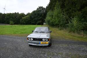 Image 3/64 of BMW 320&#x2F;4 (1977)