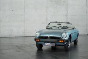 Image 4/50 of MG MGB (1976)