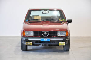 Imagen 6/38 de Alfa Romeo Giulietta 1.6 (1983)