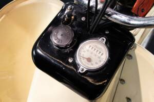 Image 50/50 of Moto Guzzi DUMMY (1951)