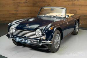 Afbeelding 4/19 van Triumph TR 4A (1967)