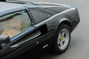 Bild 13/54 von Ferrari 308 GTSi Quattrovalvole (1985)