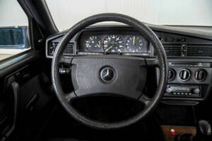 Bild 8/50 von Mercedes-Benz 190 D (1985)