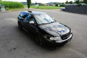 Image 7/41 of Audi RS4 Avant (2000)