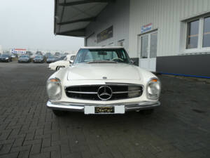 Imagen 2/25 de Mercedes-Benz 280 SL (1968)