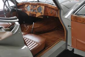 Bild 29/50 von Jaguar XK 120 DHC (1953)