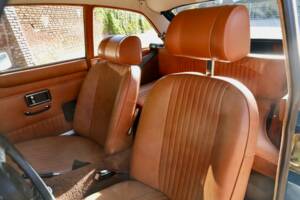 Immagine 23/50 di MG MGB GT (1971)