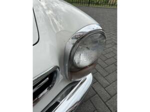Image 21/50 of Mercedes-Benz 280 SL (1971)