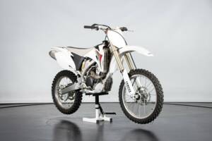 Image 5/50 de Yamaha DUMMY (2008)