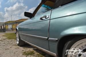 Image 37/75 de Mercedes-Benz 560 SL (1986)