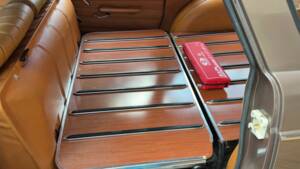 Image 24/40 of Peugeot 404 Break (1965)