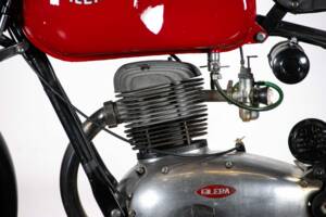 Bild 21/50 von Gilera 150 Sport (1951)