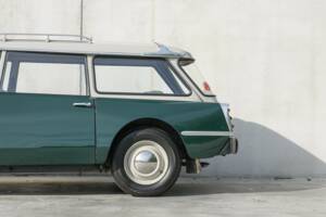 Image 5/43 of Citroën ID 19 Break (1967)