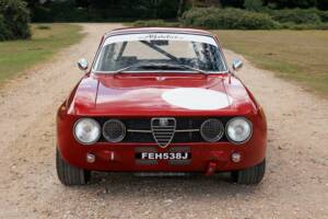 Image 42/50 de Alfa Romeo 1750 GT Veloce (1971)