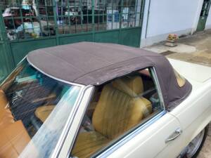 Bild 50/57 von Mercedes-Benz 450 SL (1975)