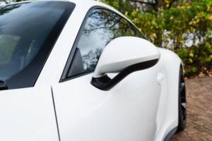 Image 17/42 of Porsche 911 R (2016)