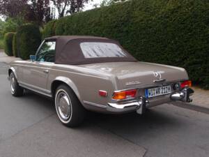Bild 6/41 von Mercedes-Benz 280 SL (1971)