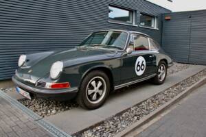 Image 7/19 of Porsche 912 (1965)