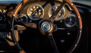 Image 18/24 of Aston Martin DB 4 (1962)